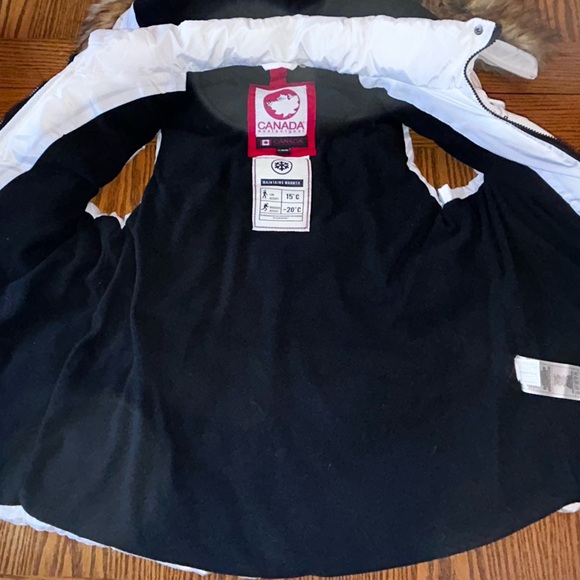Canada Weather Gear  White Hooded Puffer Vest Faux Fur Trim Zip & Snap Size XL - Picture 13 of 16